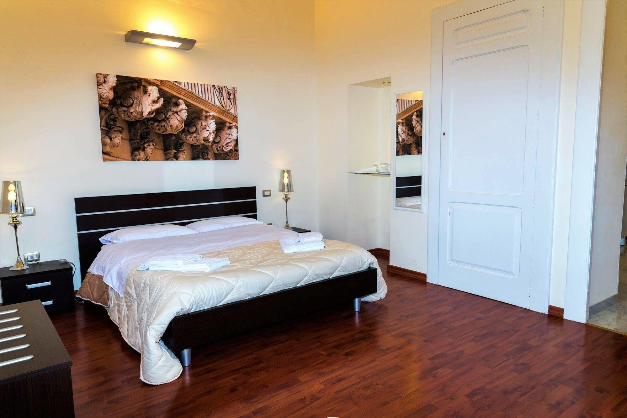 Apollo Suites Lecce Exterior photo